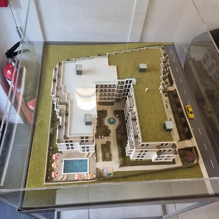 Lägenhet In Evargreen Complex With Terrace *