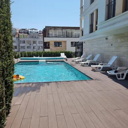 In Evargreen Complex With Terrace Appartement *