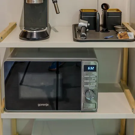 Apartament In Evargreen Complex With Terrace Warna