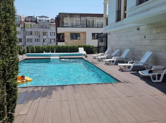 In Evargreen Complex With Terrace Appartement *